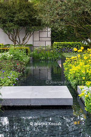 The Telegraph Garden, Chelsea Flower Show 2015 by garden photographer Joanna Kossak