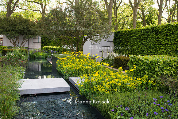 The Telegraph Garden, Chelsea Flower Show 2015 by garden photographer Joanna Kossak