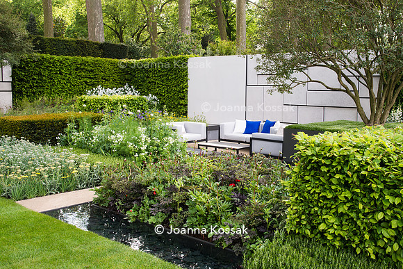 The Telegraph Garden, Chelsea Flower Show 2015 by garden photographer Joanna Kossak