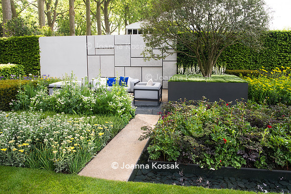 The Telegraph Garden, Chelsea Flower Show 2015 by garden photographer Joanna Kossak