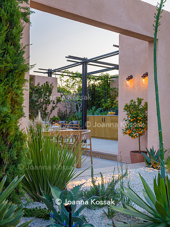 Hamptons Mediterranean Garden
