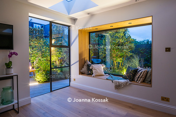 Wandsworth garden. Designed by Tony Woods/ Garden Club London, All Photos © Joanna Kossak