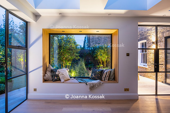Wandsworth garden. Designed by Tony Woods/ Garden Club London, All Photos © Joanna Kossak