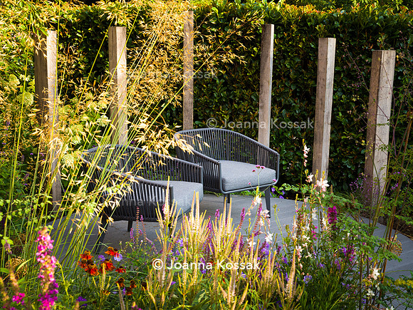 Designer: Christine Wilford MSGD/ Green Arden Design. All photos ©Joanna Kossak