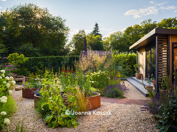Designer: Christine Wilford MSGD/ Green Arden Design. All photos ©Joanna Kossak