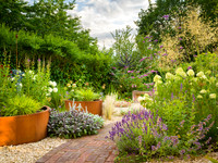Designer: Christine Wilford MSGD/ Green Arden Design. All photos ©Joanna Kossak