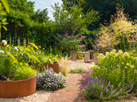 Designer: Christine Wilford MSGD/ Green Arden Design. All photos ©Joanna Kossak