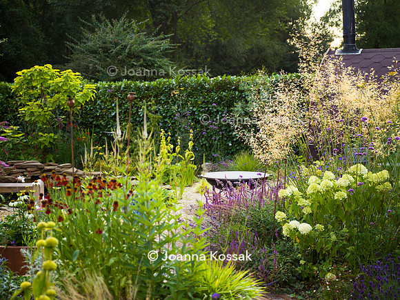 Designer: Christine Wilford MSGD/ Green Arden Design. All photos ©Joanna Kossak