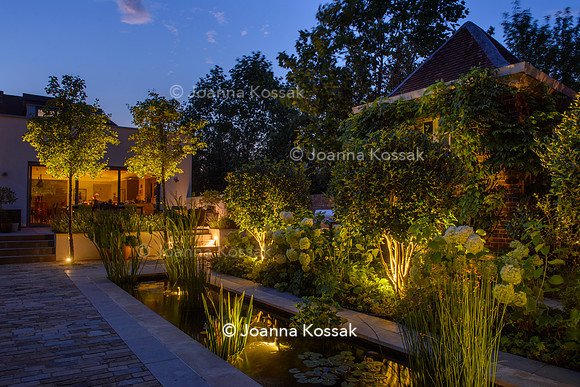 Roehampton garden, Designer Formosa Landscapes/ Neal Harrington All Photos © Joanna Kossak