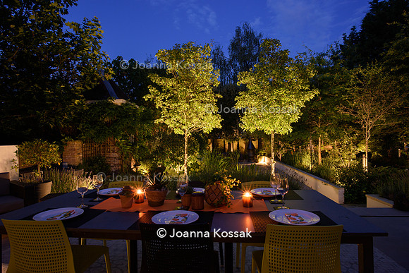 Roehampton garden, Designer Formosa Landscapes/ Neal Harrington All Photos © Joanna Kossak