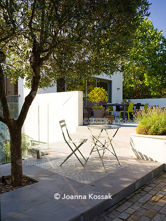 Roehampton garden, Designer Formosa Landscapes/ Neal Harrington All Photos © Joanna Kossak