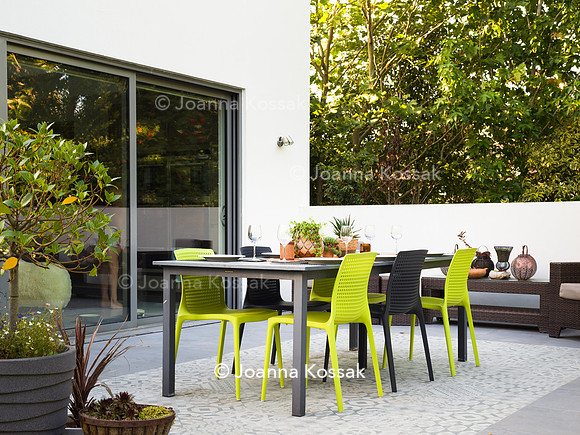 Roehampton garden, Designer Formosa Landscapes/ Neal Harrington All Photos © Joanna Kossak