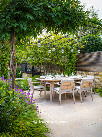 Melody Rd garden. Designed by Harrington Potter/ Chris Harrington All Photos © Joanna Kossak