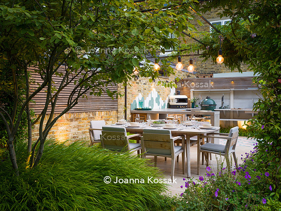 Melody Rd garden. Designed by Harrington Potter/ Chris Harrington All Photos © Joanna Kossak