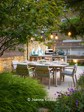 Melody Rd garden. Designed by Harrington Potter/ Chris Harrington All Photos © Joanna Kossak