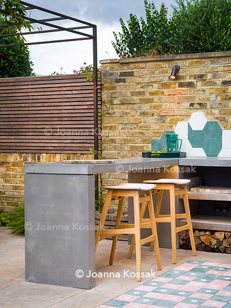 Melody Rd garden. Designed by Harrington Potter/ Chris Harrington All Photos © Joanna Kossak