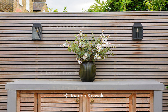 Melody Rd garden. Designed by Harrington Potter/ Chris Harrington All Photos © Joanna Kossak