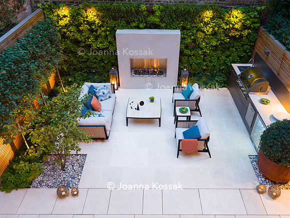 Vicarage Gardens, Designer Maitanne Hunt All Photos © Joanna Kossak