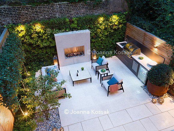 Vicarage Gardens, Designer Maitanne Hunt All Photos © Joanna Kossak