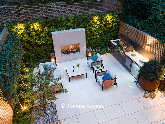 Vicarage Gardens, Designer Maitanne Hunt All Photos © Joanna Kossak