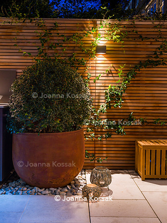 Vicarage Gardens, Designer Maitanne Hunt All Photos © Joanna Kossak