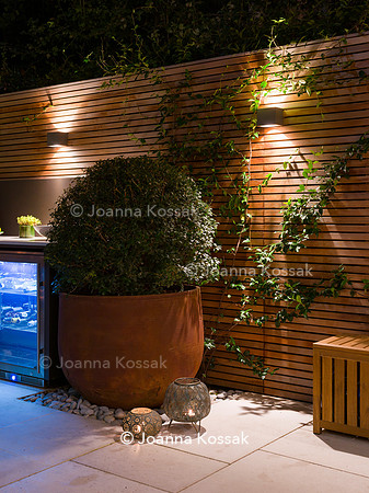 Vicarage Gardens, Designer Maitanne Hunt All Photos © Joanna Kossak