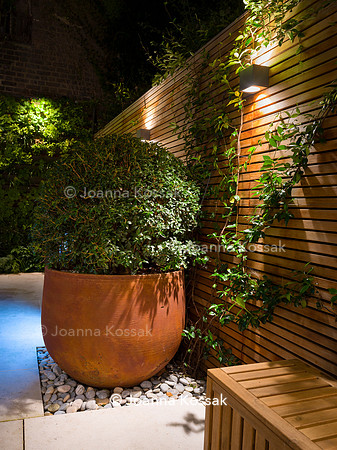 Vicarage Gardens, Designer Maitanne Hunt All Photos © Joanna Kossak