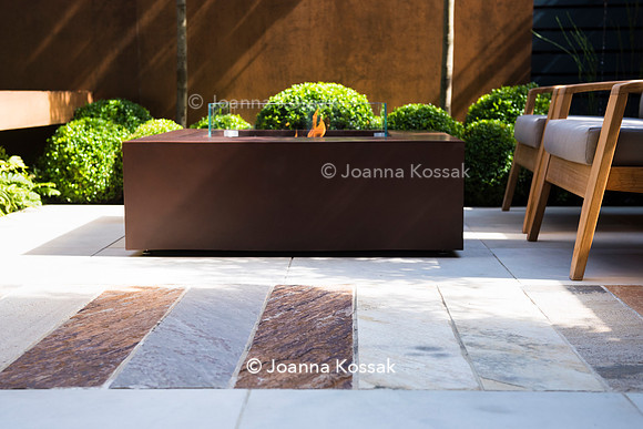 Small contemporary garden in Teddington. Designed by Tony Woods, All Photos © Joanna Kossak