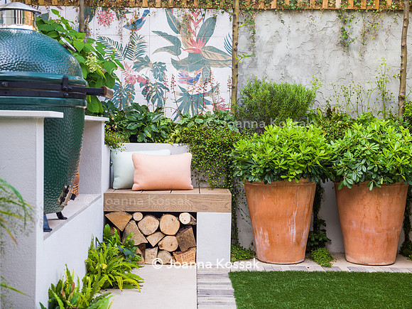 Hottam Rd garden. Designed by Harrington Potter/ Chris Harrington All Photos © Joanna Kossak