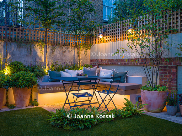 Hottam Rd garden. Designed by Harrington Potter/ Chris Harrington All Photos © Joanna Kossak
