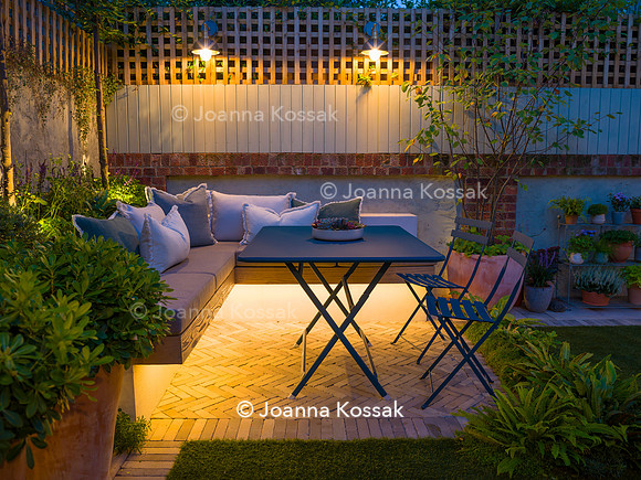 Hottam Rd garden. Designed by Harrington Potter/ Chris Harrington All Photos © Joanna Kossak