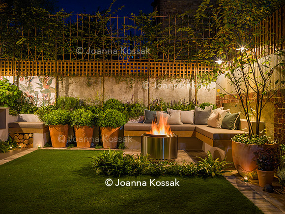 Hottam Rd garden. Designed by Harrington Potter/ Chris Harrington All Photos © Joanna Kossak