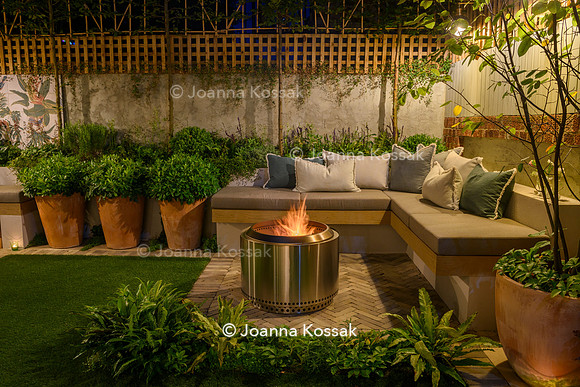 Hottam Rd garden. Designed by Harrington Potter/ Chris Harrington All Photos © Joanna Kossak