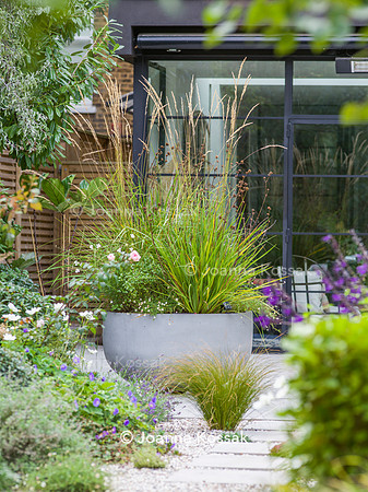 SW12, Designer: Shelley Hugh-Jones, All Photos © Joanna Kossak