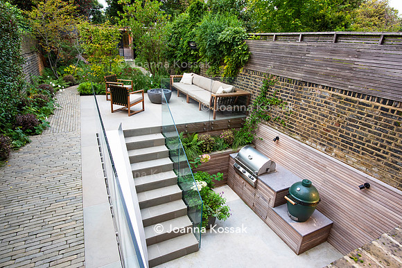 Clapham garden. Designed by Garden Club London, All Photos © Joanna Kossak