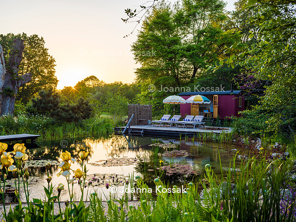 Ivy Cottage garden, Designer Matthew Childs, All Photos © Joanna Kossak