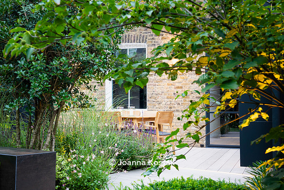 Wandsworth garden. Designed by Tony Woods/ Garden Club London, All Photos © Joanna Kossak