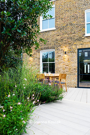 Wandsworth garden. Designed by Tony Woods/ Garden Club London, All Photos © Joanna Kossak