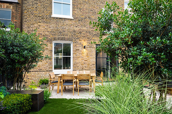 Wandsworth garden. Designed by Tony Woods/ Garden Club London, All Photos © Joanna Kossak