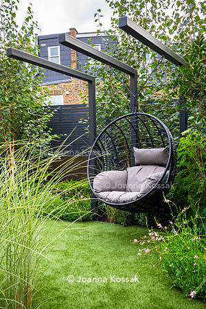 Wandsworth garden. Designed by Tony Woods/ Garden Club London, All Photos © Joanna Kossak