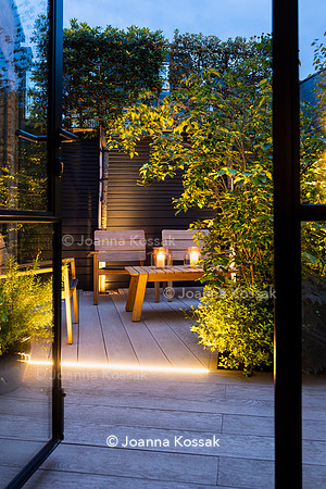 Wandsworth garden. Designed by Tony Woods/ Garden Club London, All Photos © Joanna Kossak