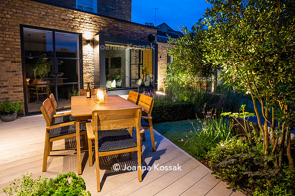 Wandsworth garden. Designed by Tony Woods/ Garden Club London, All Photos © Joanna Kossak