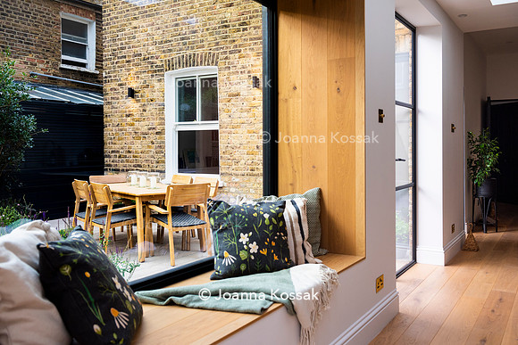 Wandsworth garden. Designed by Tony Woods/ Garden Club London, All Photos © Joanna Kossak