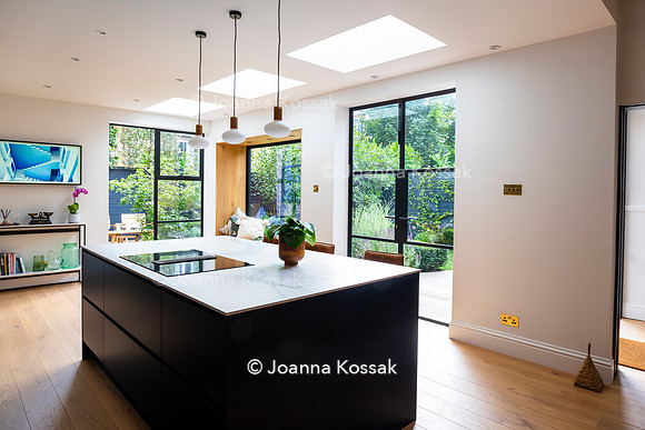 Wandsworth garden. Designed by Tony Woods/ Garden Club London, All Photos © Joanna Kossak