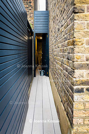 Wandsworth garden. Designed by Tony Woods/ Garden Club London, All Photos © Joanna Kossak
