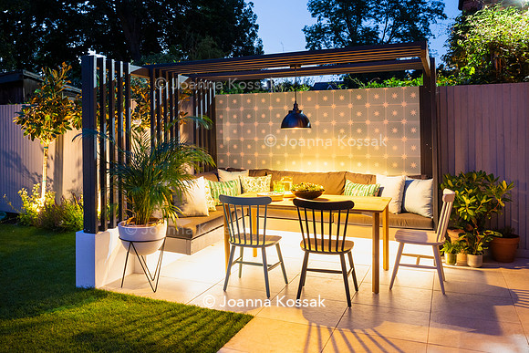 Small family garden in Ealing. Designed by Chris Harrington, All Photos © Joanna Kossak