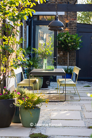 Kensal Garden. Designed by Maitanne Hunt. All Photos © Joanna Kossak