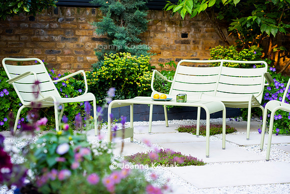 Kensal Garden. Designed by Maitanne Hunt. All Photos © Joanna Kossak