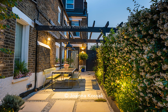 Kensal Garden. Designed by Maitanne Hunt. All Photos © Joanna Kossak