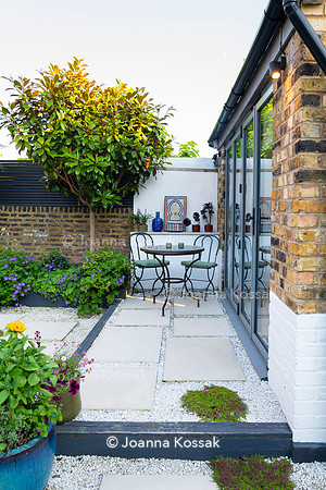 Kensal Garden. Designed by Maitanne Hunt. All Photos © Joanna Kossak